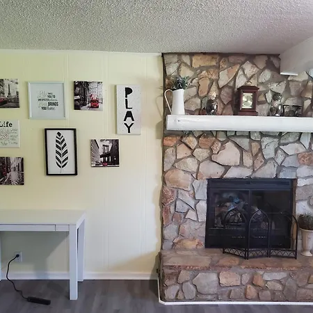 Private Single Level Standalone House Large Lot - 3 Bedrooms